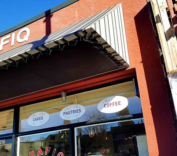 TrafiQ - Vancouver Local Coffee Shop - Riley Park Little Mountain - Vancouver