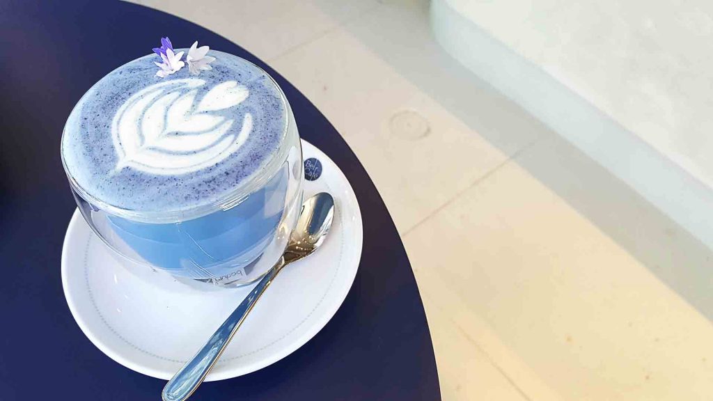 Lavender Tea Latte at Bel Cafe | tryhiddengems.com